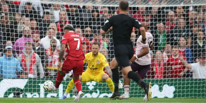 Liga Inggris 2024-2025: Liverpool 2-0 Brentford