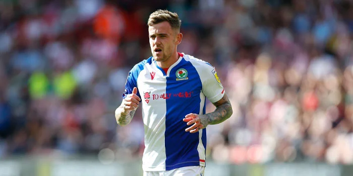 Bursa Transfer: Ipswich Datangkan Phillips dan Szmodics