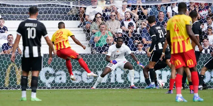 Liga Prancis 2024-2025: Angers 0-1 Lens