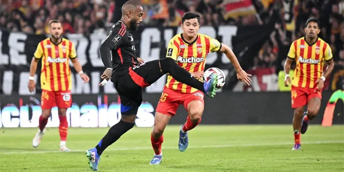 Liga Prancis 2024-2025: Lens 0-0 Lyon