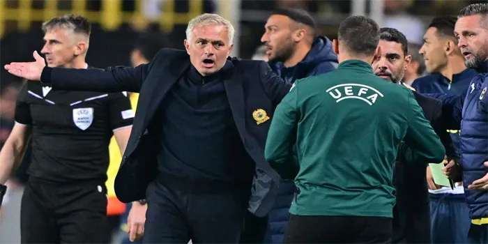 Europe League – Jose Mourinho Bawa Fenerbahce Imbang Melawan Manchester United