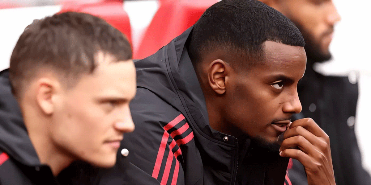 Liverpool Terpuruk, Arne Slot Bingung Cari Solusi di Tengah Kekalahan Bertubi-Tubi